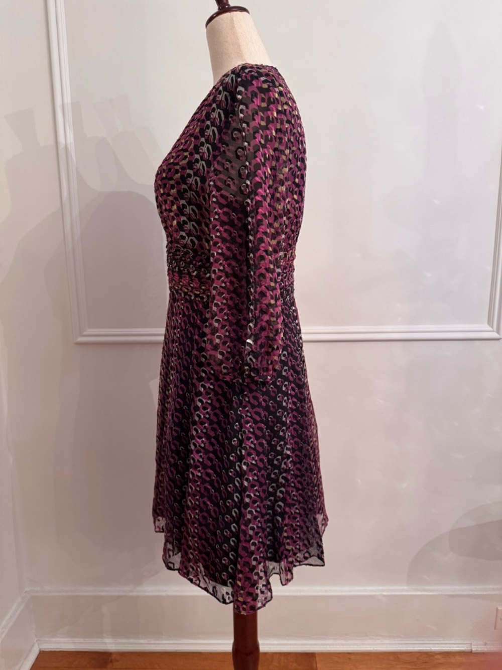Diane von Furstenberg Silk Dress Purple Black Geometric Print Size 4 - Picture 2 of 7